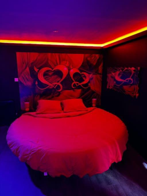 Love Room Passion Saint-Hilaire-de-Talmont Exteriör bild